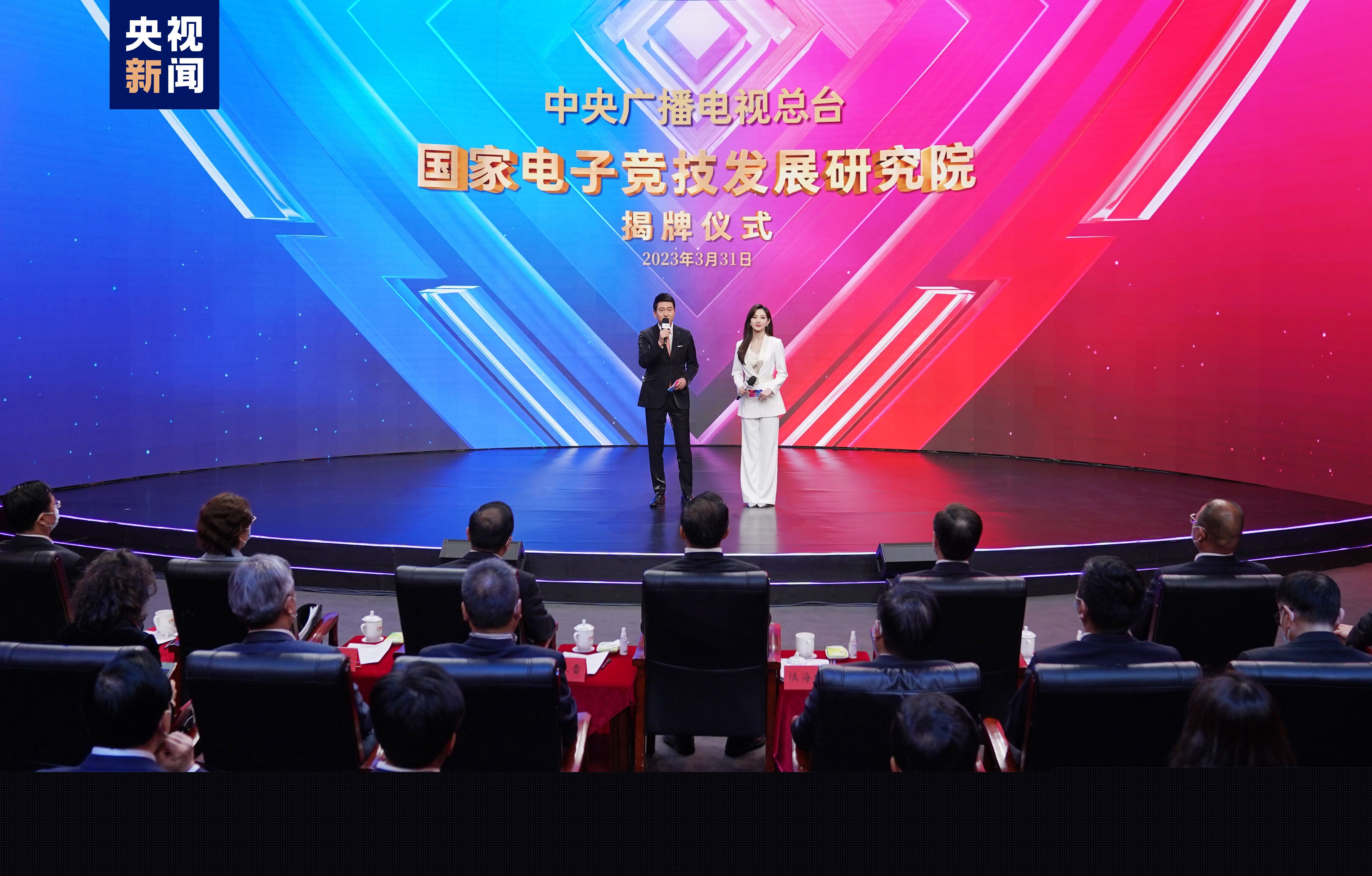 金年會(金子招牌)：軍機空運的奶粉到貨了，美國奶粉荒卻還沒結(jié)束，加拿大躺槍